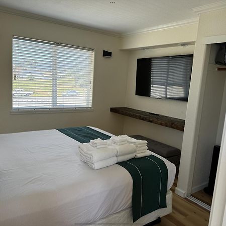 Shelter Cove The Oceanfront Inn מראה חיצוני תמונה
